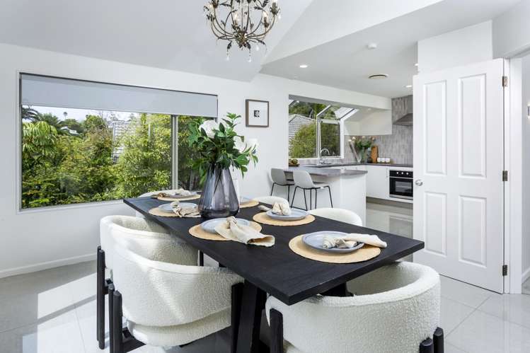 46 Goldfinch Rise Unsworth Heights_11