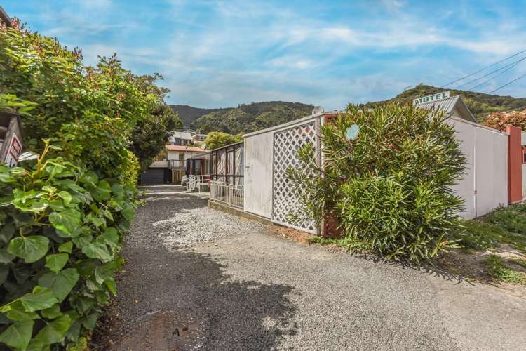 2/82 Wellington Street 10728_10