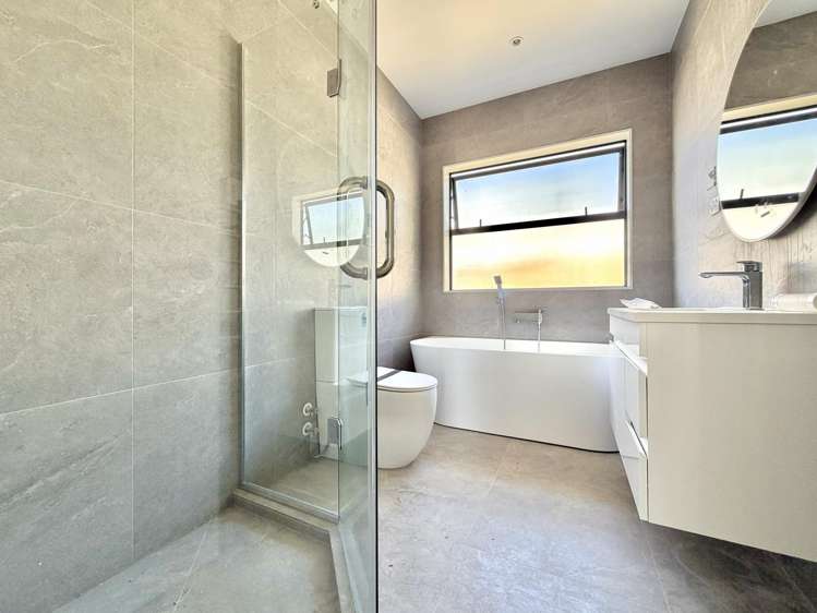 29 Pacific Heights Road Orewa_10