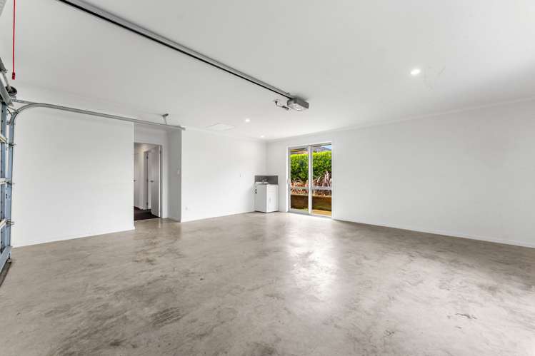 6 Dumas Place Rosehill_24