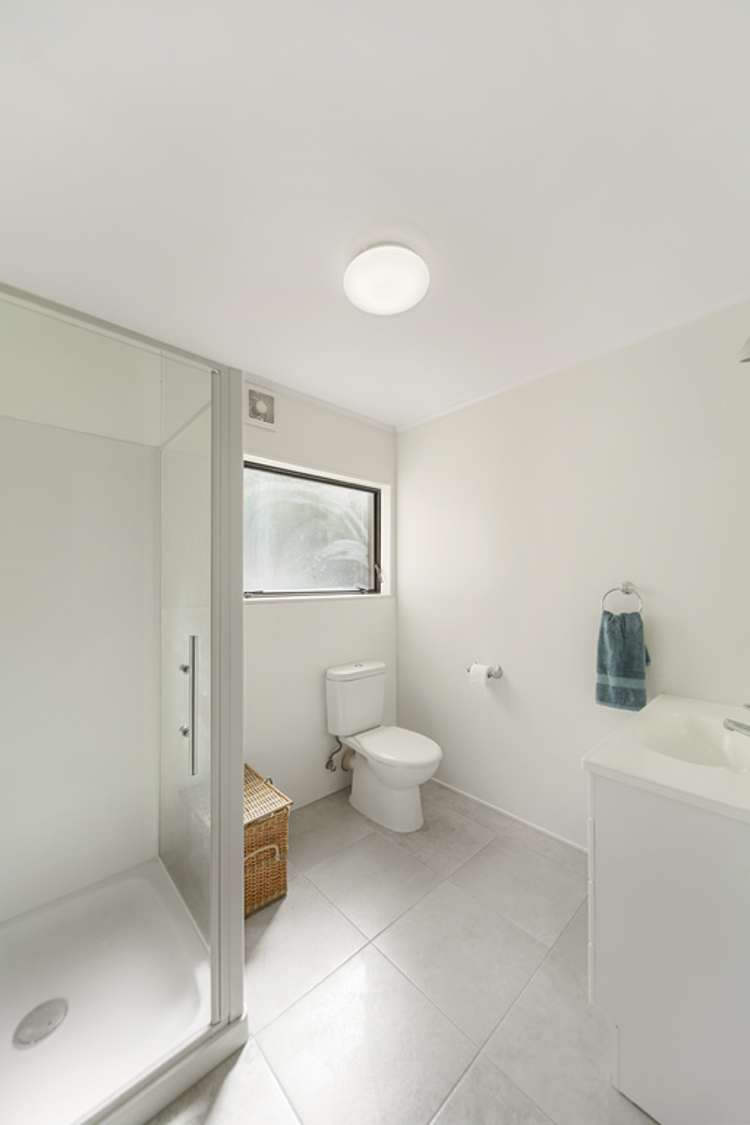 214a Moore Street Howick_12