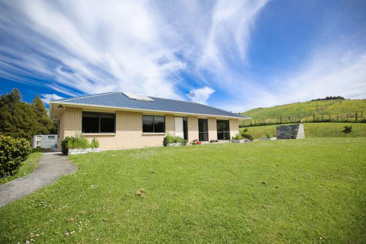 28 Komokoriki Hill Road Makarau_21