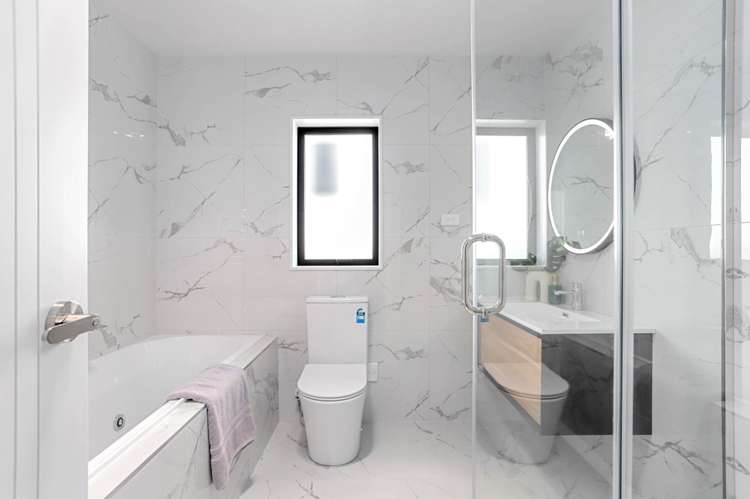 1b Bentleigh Avenue New Windsor_13