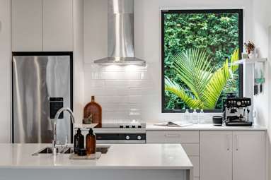 7/4 Glen Atkinson Street_4