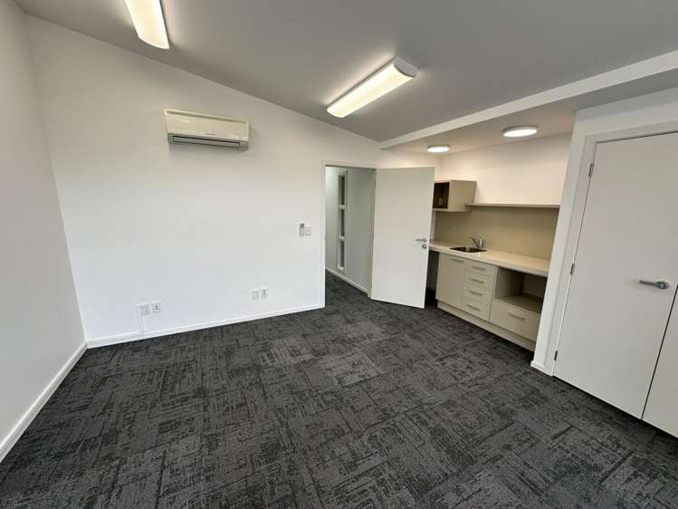 Unit 2, 144 Third Avenue Tauranga_12