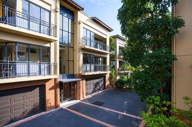 1f/1 Furneaux Way Remuera_1