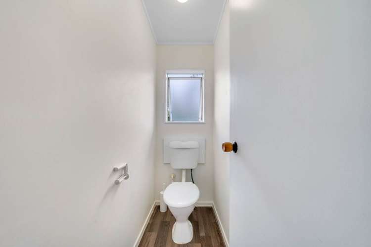 7 Oreti Place Clover Park_9