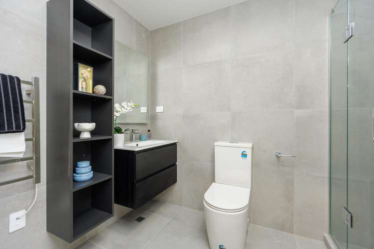 12/1B Egremont Street Belmont_11
