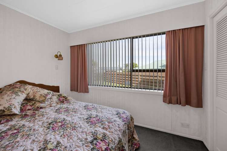 15 Green Lane Hawera_8