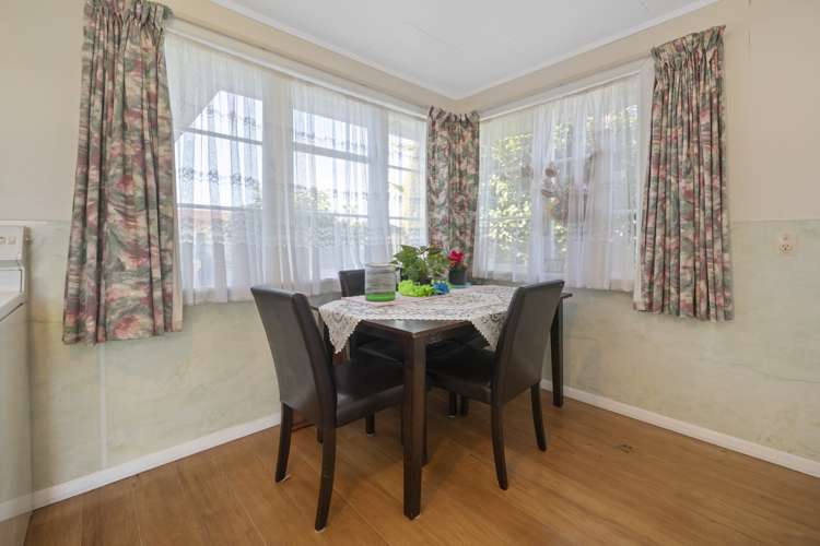 18 Moheke Avenue Roslyn_11