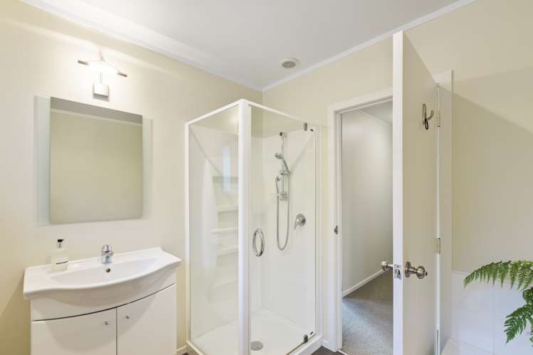 12 Glenroy Place Green Bay_20