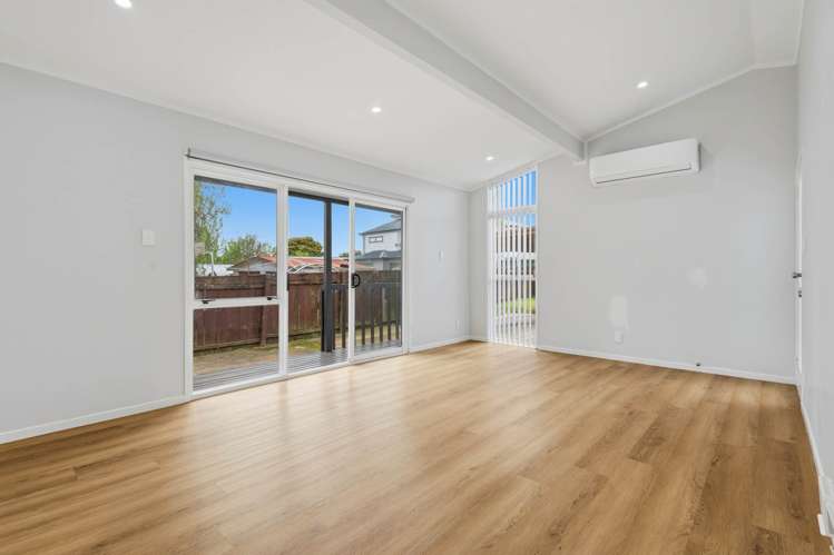 49 Moncrieff Avenue Clendon Park_19