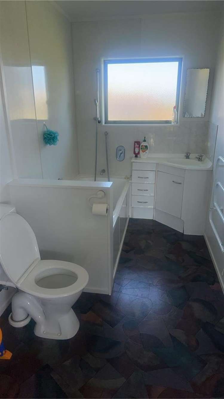 44 Otaraoa Road Waitara_15