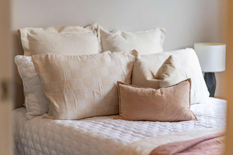 19 Te Kaeaea Crescent Wallaceville_14