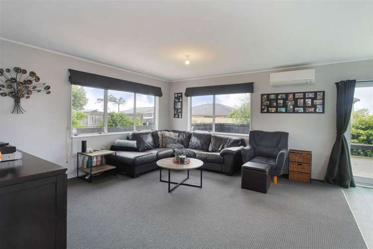 25 Crispe Road Clarks Beach_7