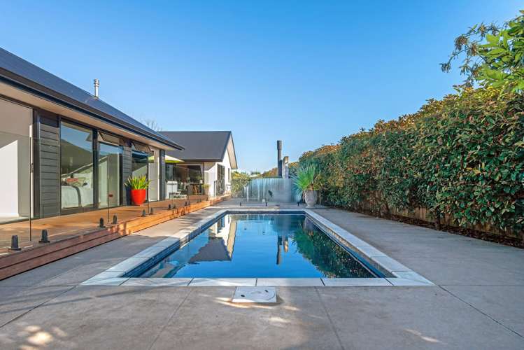 137 Potae Avenue Lytton West_25