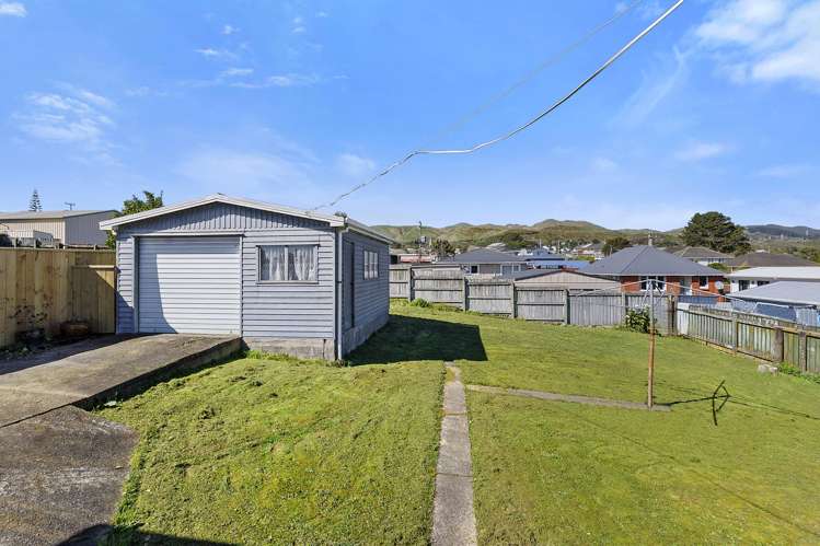 82 Warspite Avenue Cannons Creek_12