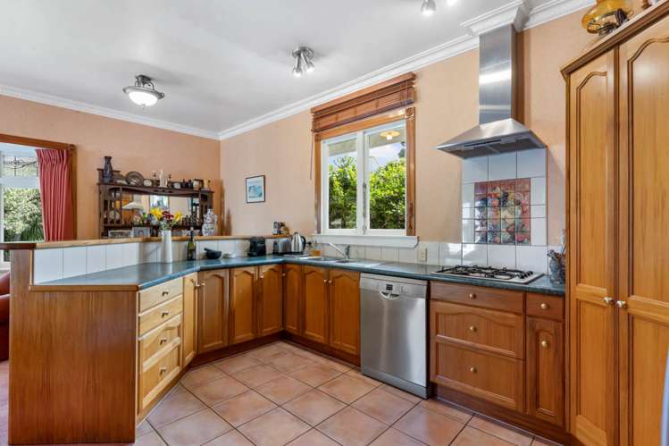 4 Fernleigh Avenue Royal Oak_24