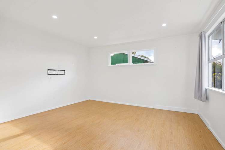 261 Sturges Road_3