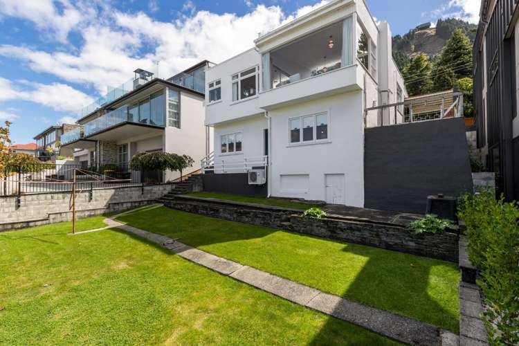 36 Man Street Queenstown_10