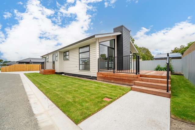 Low Maintenance Architecturally Designed New Build