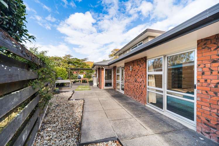 8 Aintree Crescent Awapuni_21