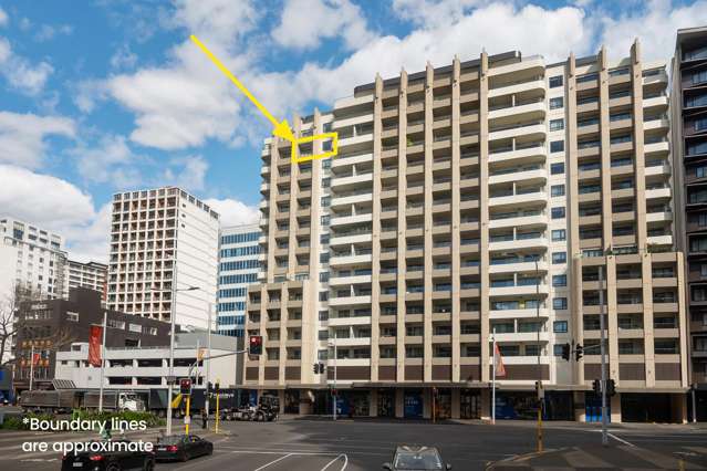 Super Size, North Facing with Seaviews