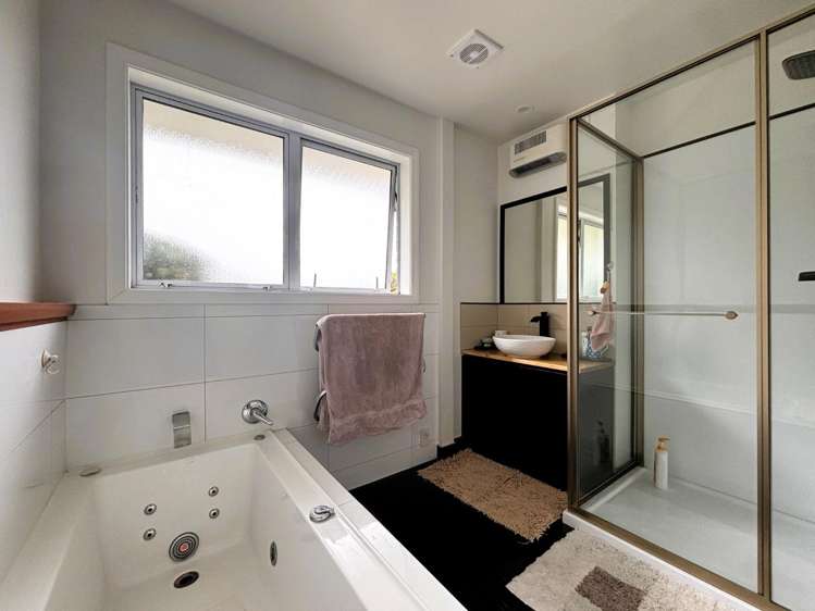 15 Deepdale St Burnside_14