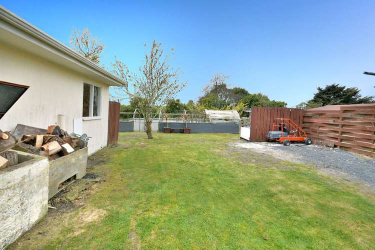 17 Connor Place Taieri Mouth_14