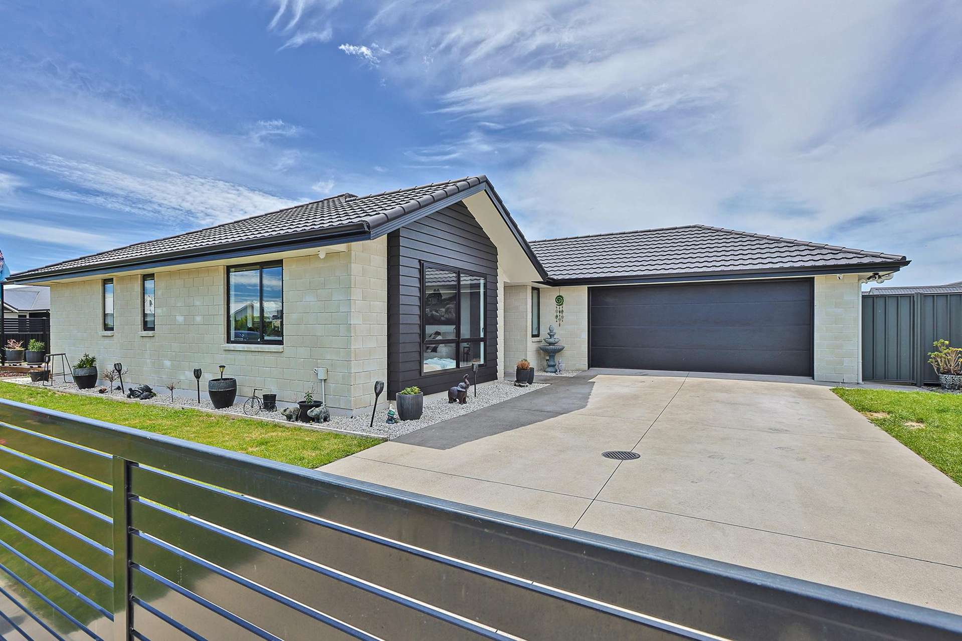 6 Horton Close Frimley_0