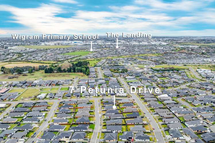 7 Petunia Drive Wigram_15