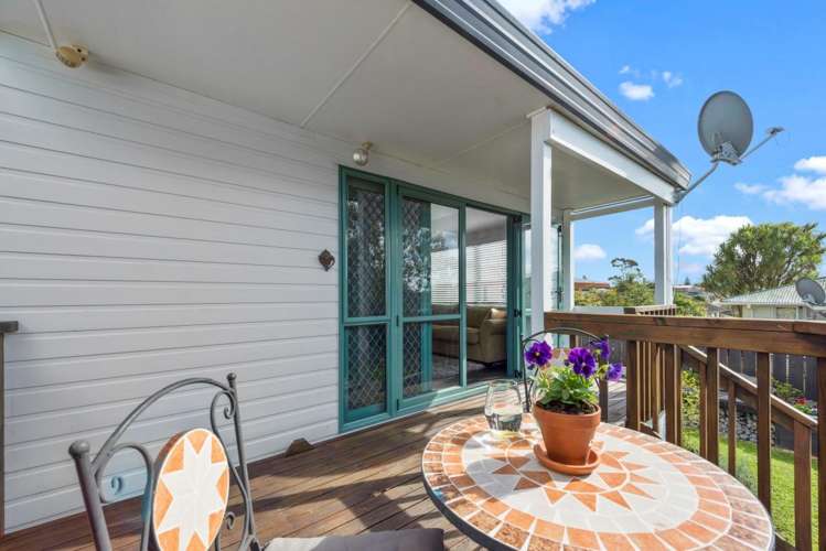 15b Henderson Crescent Parkvale_13