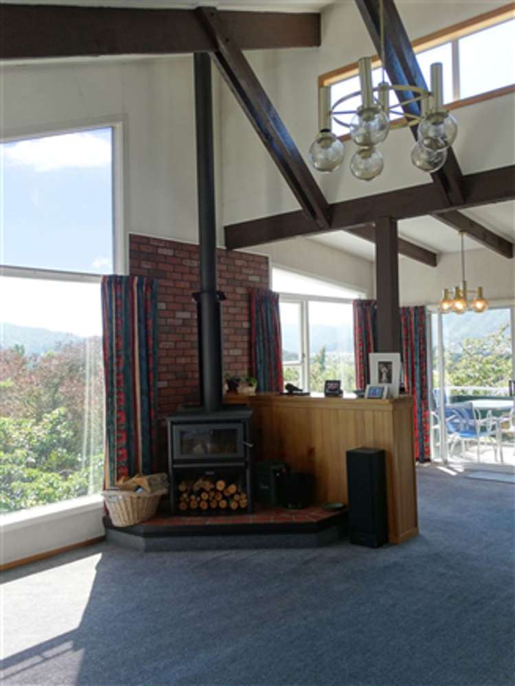 53 Holland Street Wainuiomata_3