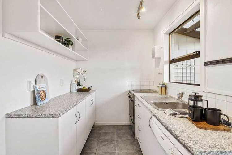 8/6 Kaikoura Street_3