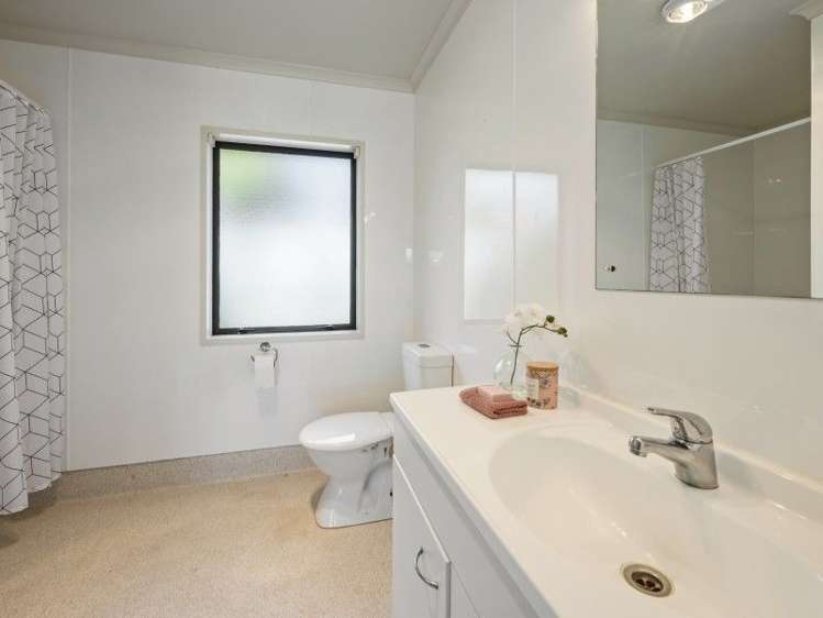 15 Frame Place 1128_11