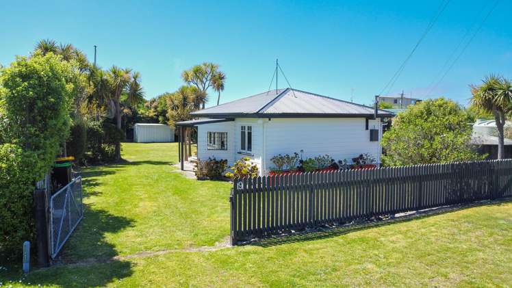 9 Muri Street Aramoana_24