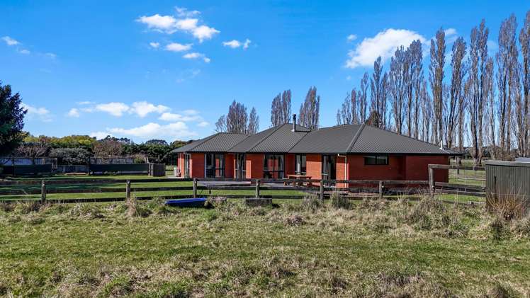 275 Plaskett Road Fernside_18