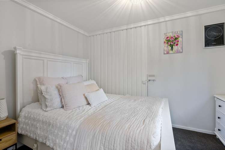 10 Whitby Place Westown_13