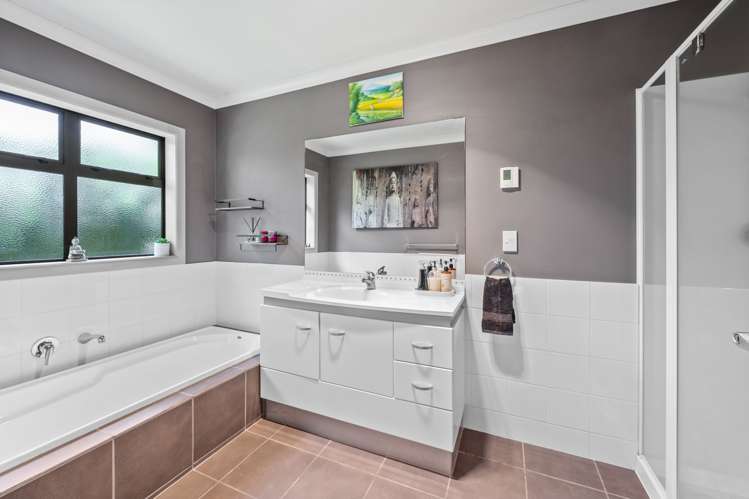 24 Devoy Drive Owhata_16