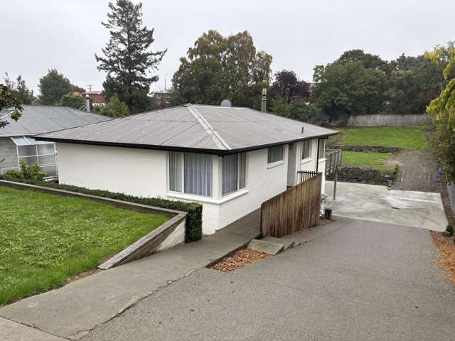 THREE BEDROOMS - TIMARU