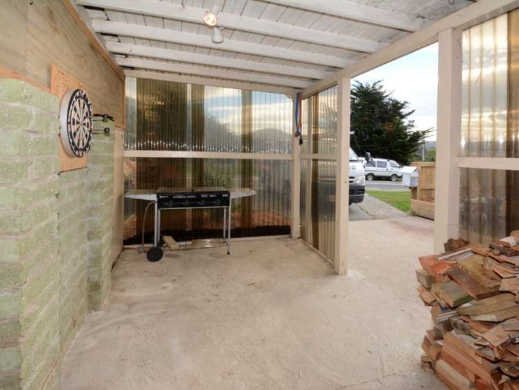 8 Weir Street Green Island_24