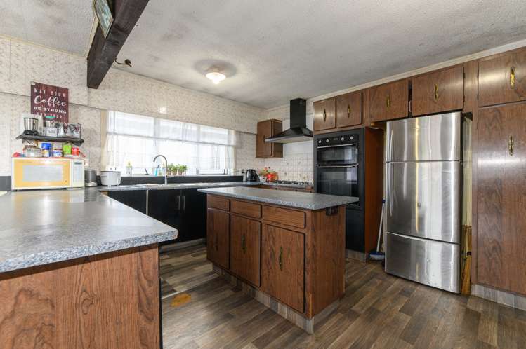 3362 Great North Road Glen Eden_13