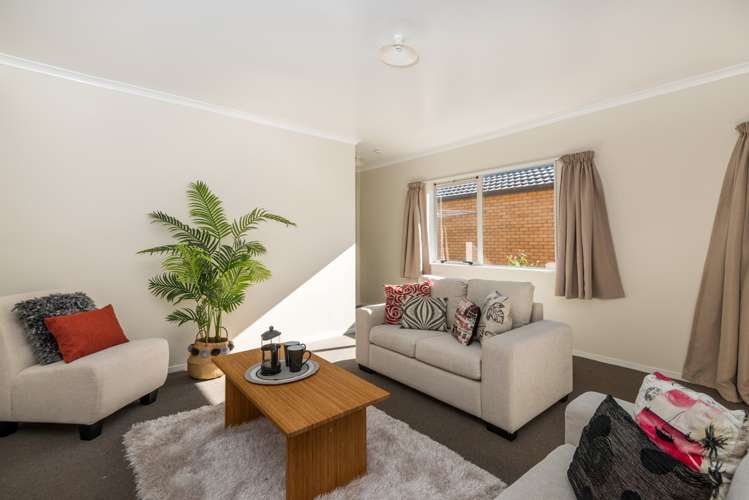 27 Harriet Street Favona_11