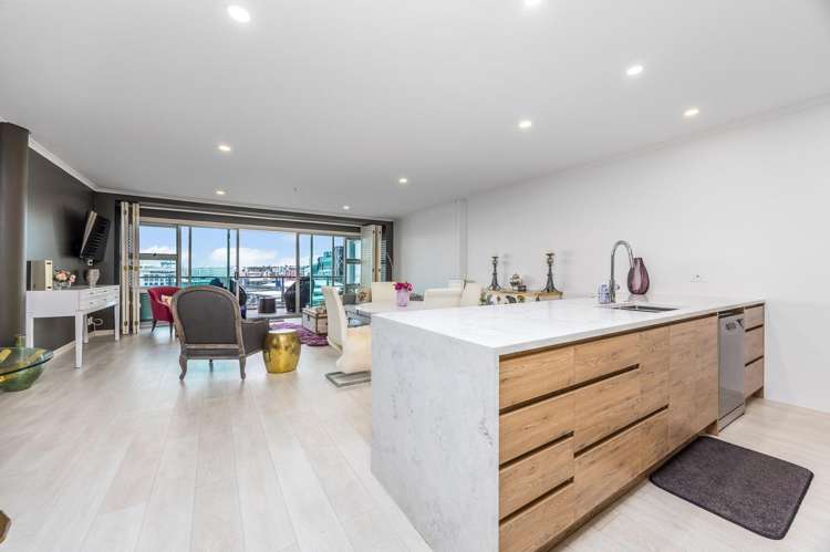 7/137 Quay Street 10015_7