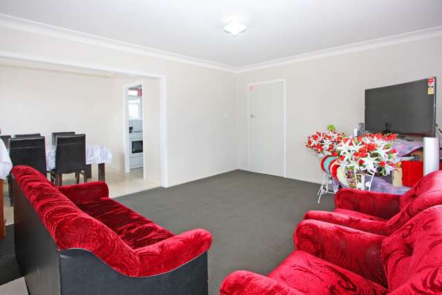 1/10 Fisher Crescent Otara_2