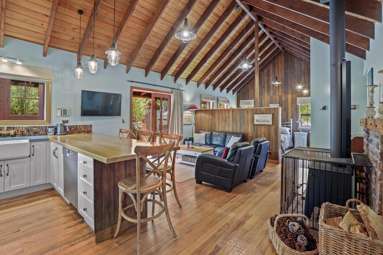 71A Chalet Crescent_1