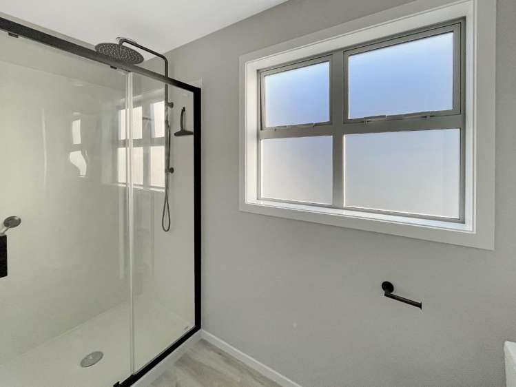 5/6 Peel Place Wainuiomata_8