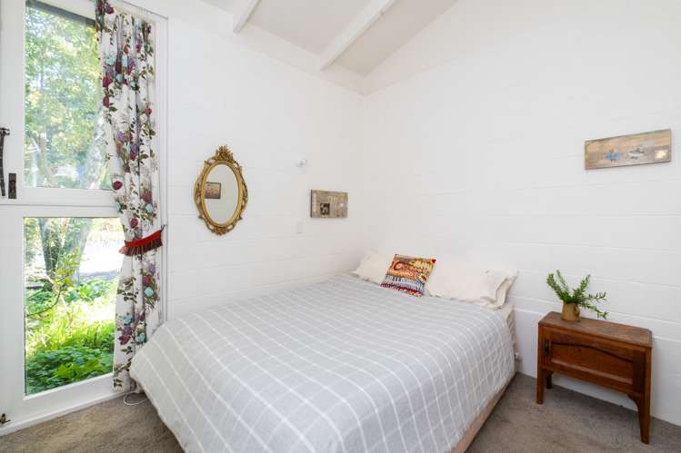 14 Ballantyne Place Poraiti_16