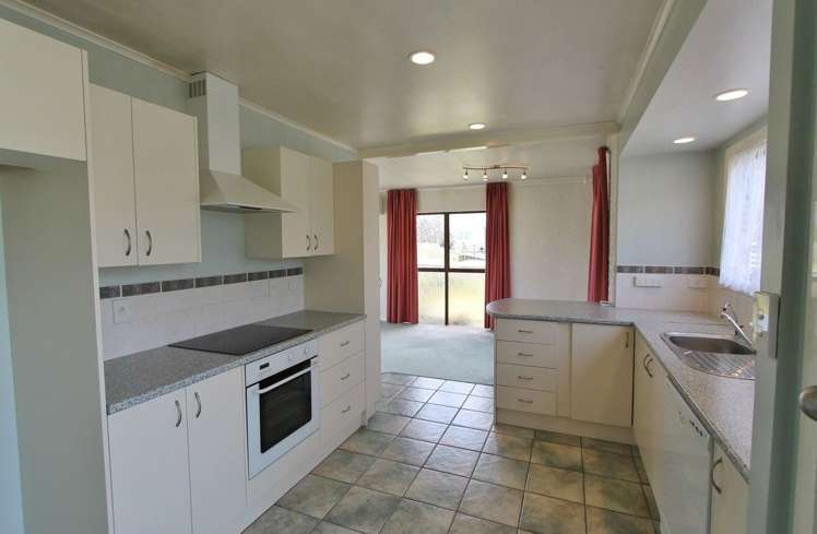 16 Tawa Place Tokoroa_5