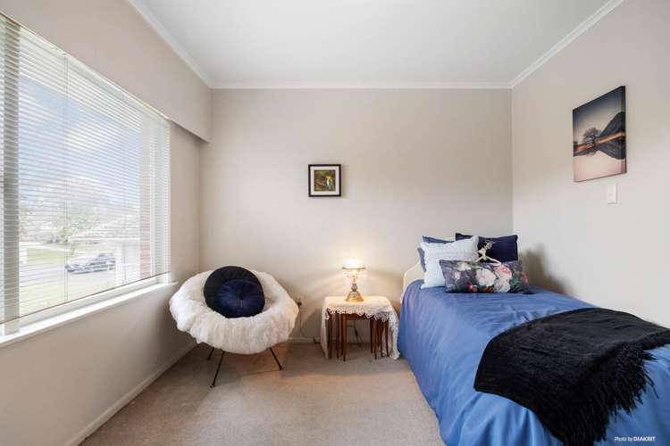 32 Lawrence Crescent Hillpark_10